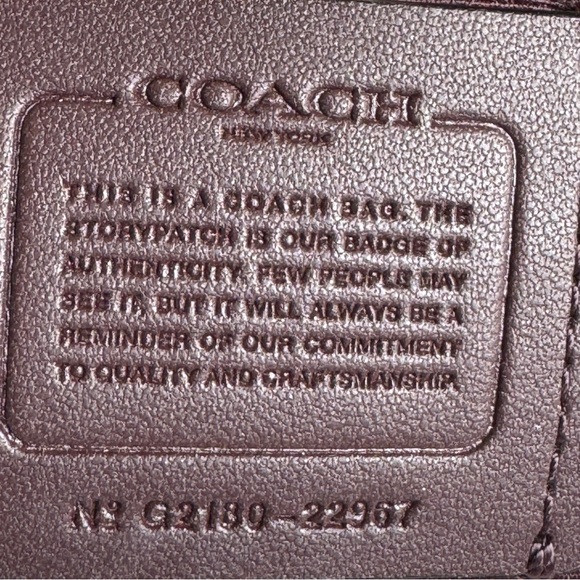 COACH, Brown Tote, Pre-Owned, Condition. Zippered, Gold Hardware. Very Nice. BR - Picture 5 of 10